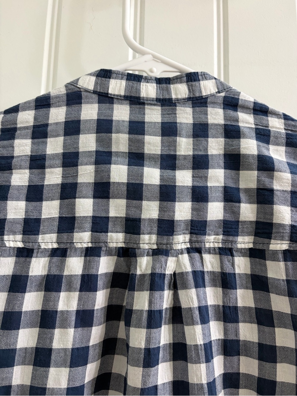 Abercrombie & Fitch Navy and White Gingham Button-Up Blouse - Picture 7 of 7